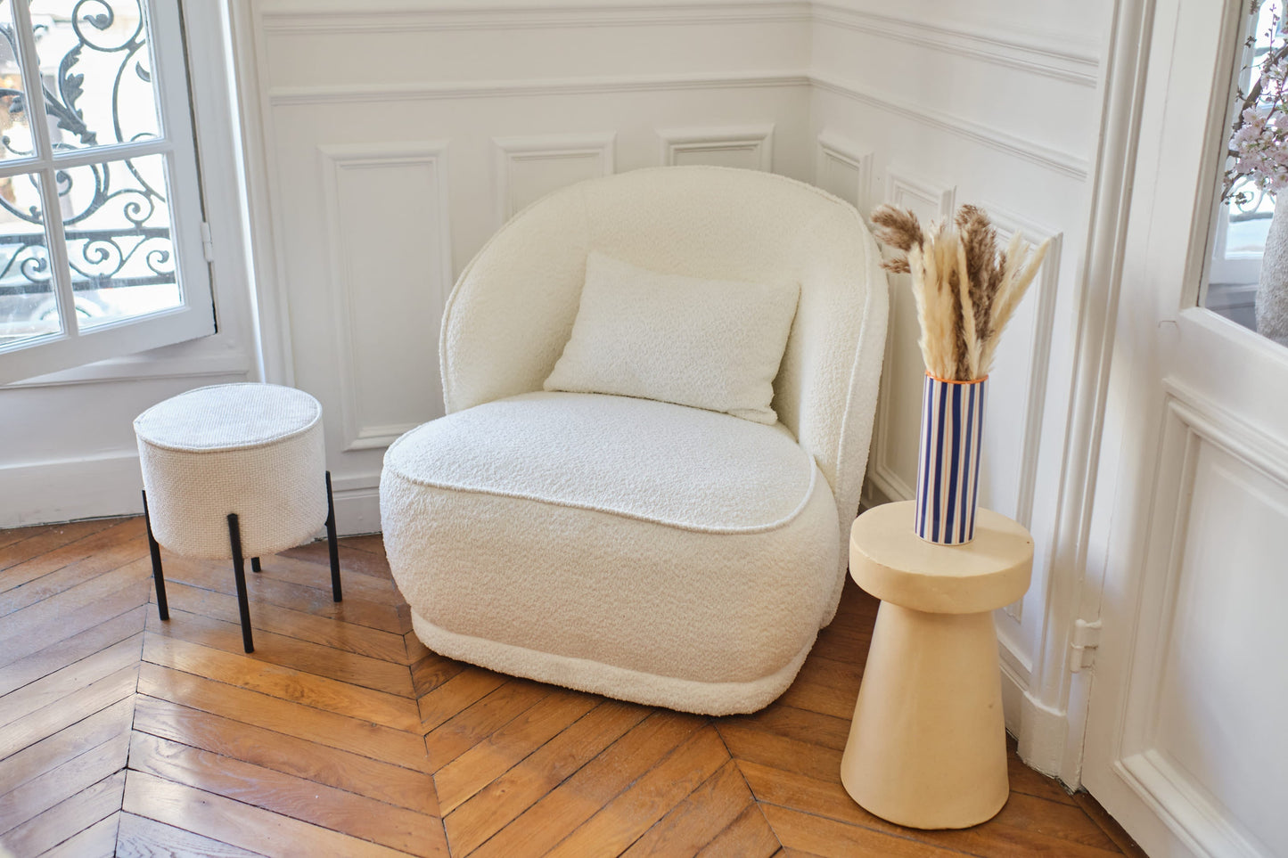 Fauteuil design bouclé blanc Pablo