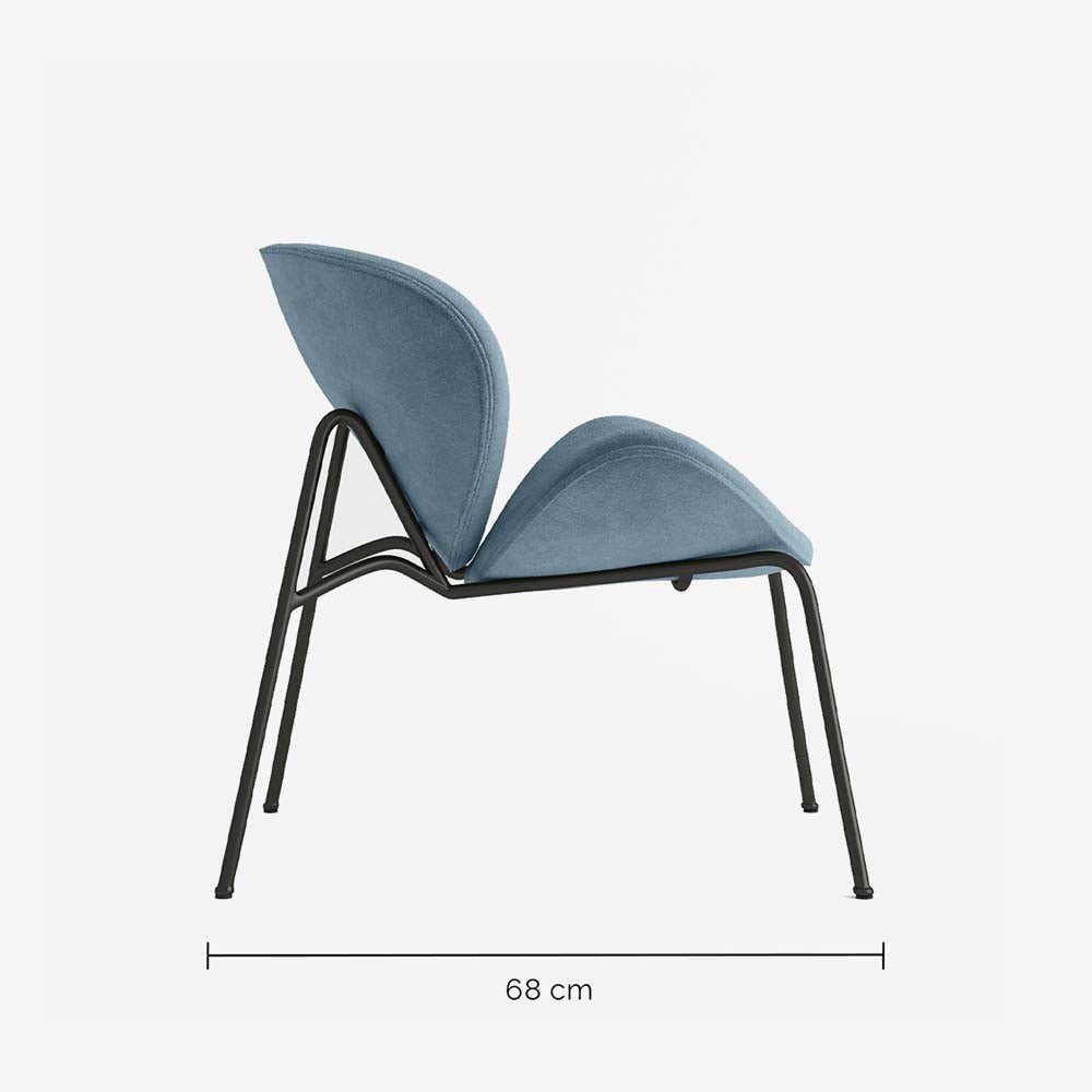 Fauteuil en velours bleu perle