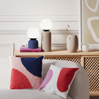 Lampe à poser en céramique couleur crème globe de verre Gauguin