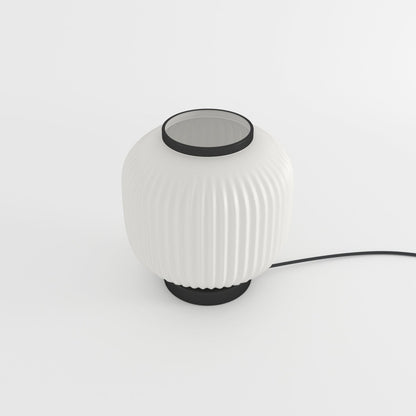 Lampe à poser en verre opaque blanc et métal noir